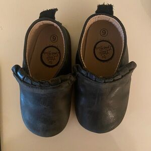 Little Love Bug Black booties